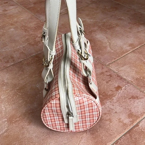 Lauren Ralph Lauren vintage barrel bag. wear and tear on buckles but great - Picture 4 of 7